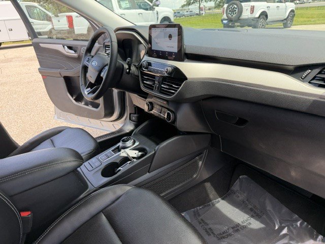 Used 2022 Ford Escape SEL w/ Technology Package FWD image 37
