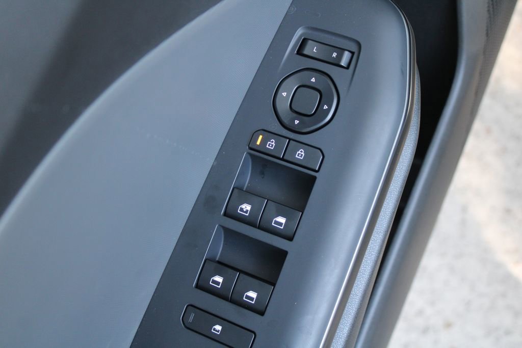 New 2025 Kia K4 EX image 19