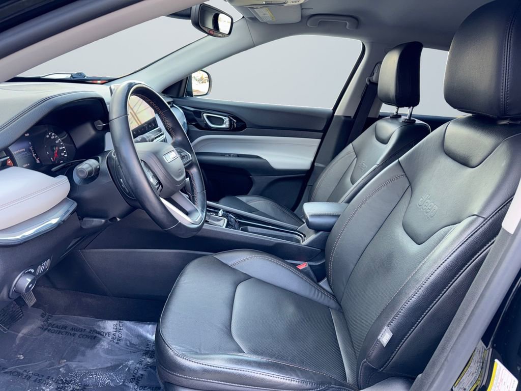 Used 2022 Jeep Compass Limited image 9