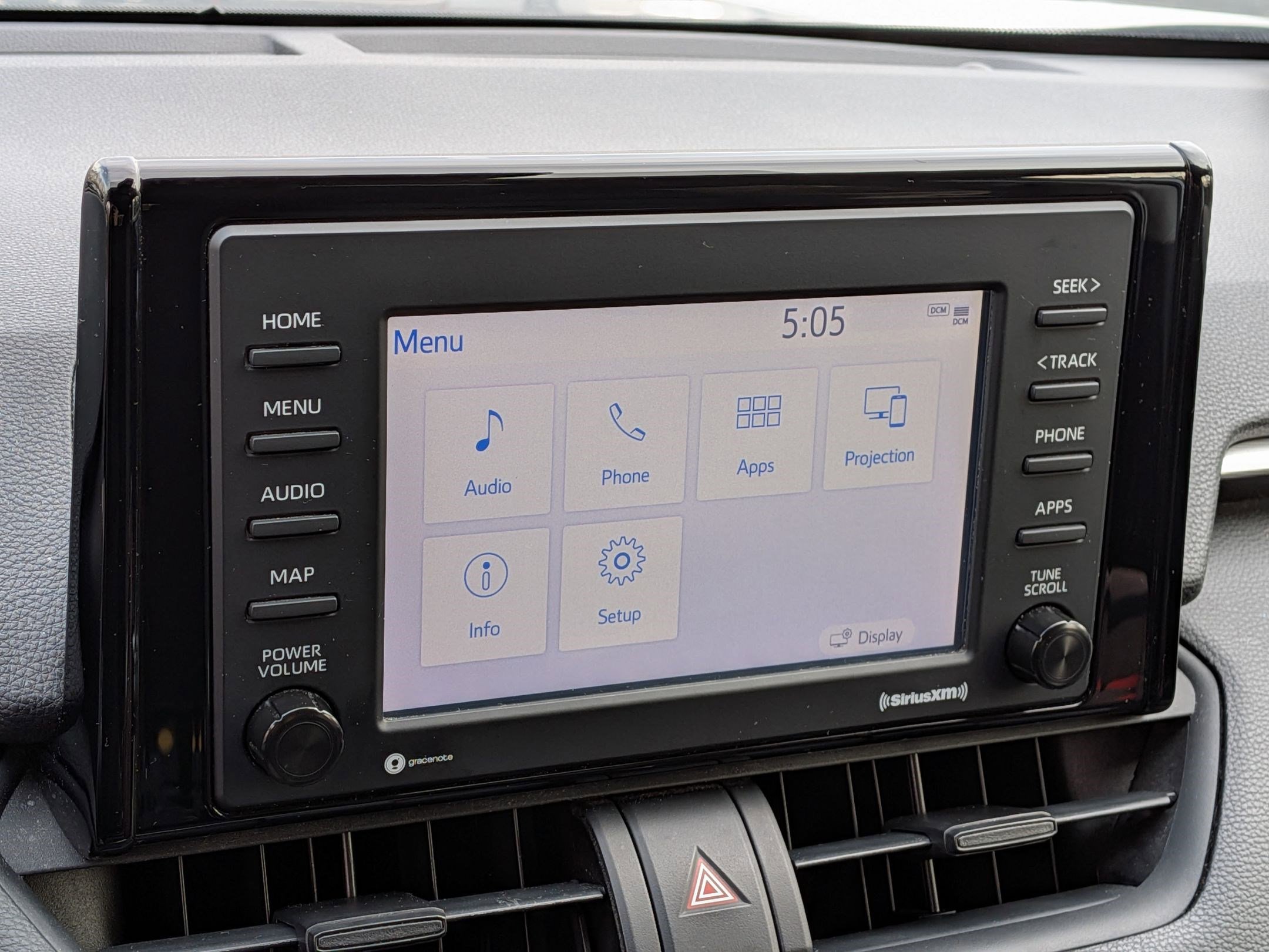 Used 2020 Toyota RAV4 XLE image 19