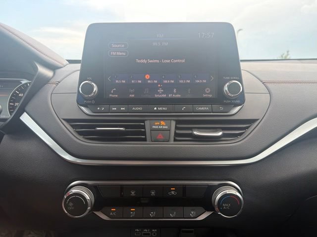Used 2020 Nissan Altima 2.5 SR FWD image 25