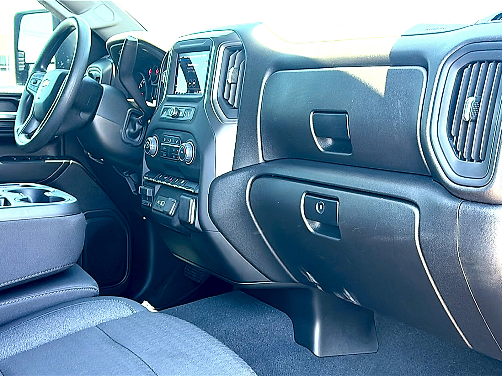 Used 2025 Chevrolet Silverado 2500 Custom w/ Custom Convenience Package AWD/4WD image 21