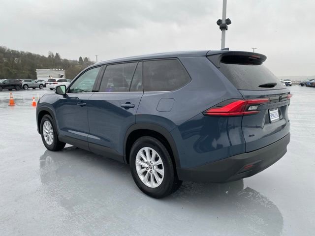 Certified 2024 Toyota Grand Highlander XLE image 10