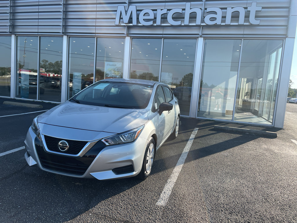 Used 2022 Nissan Versa S image 5