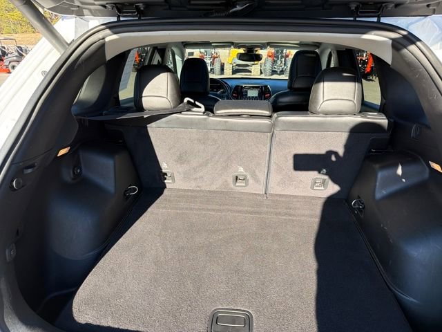 Used 2019 Jeep Cherokee Limited image 25