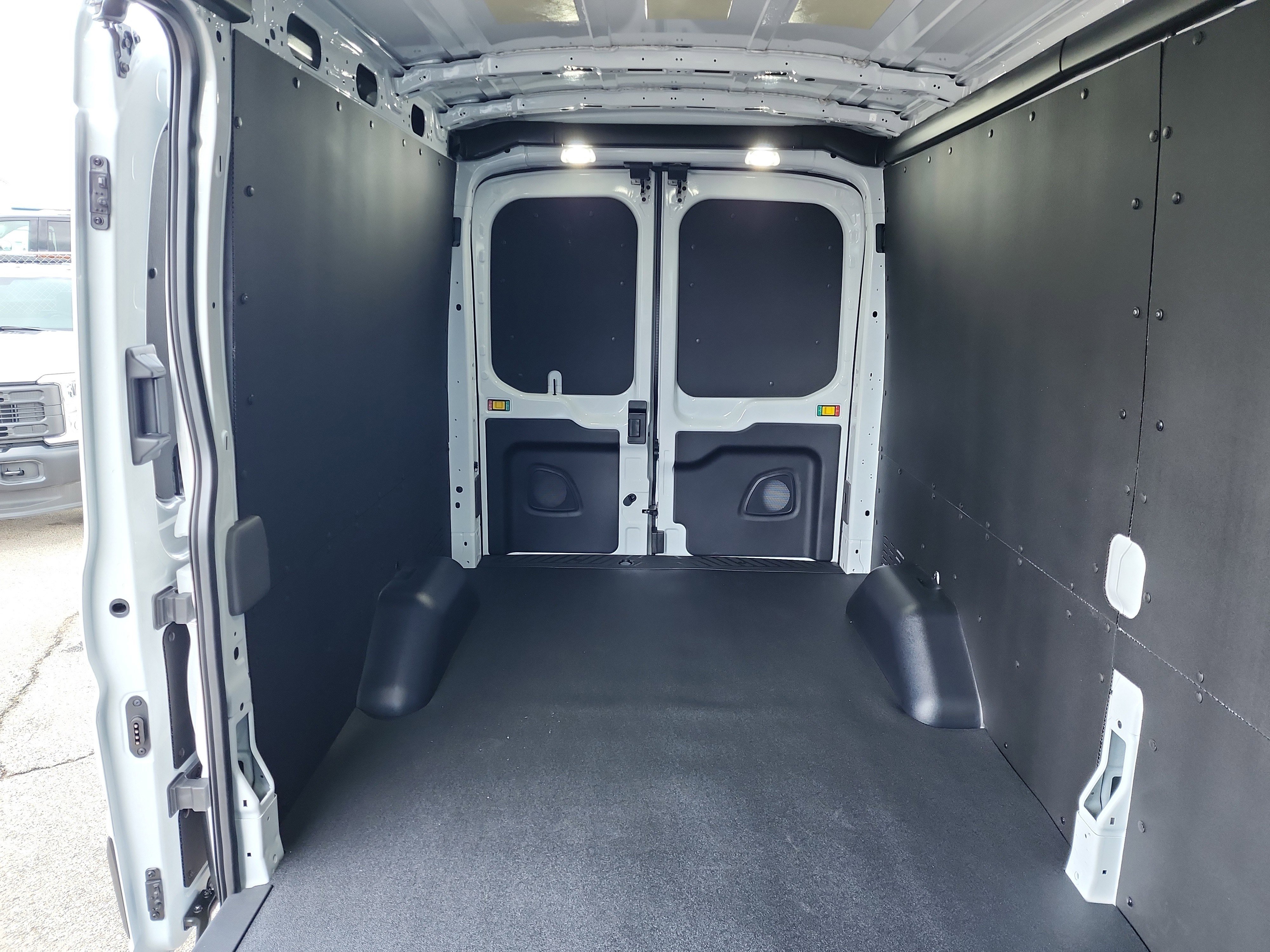 New 2026 Ford Transit 250 148 Medium Roof image 13