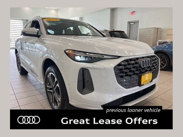 Used 2025 Audi Q5 Premium w/ Convenience Package AWD/4WD image 1