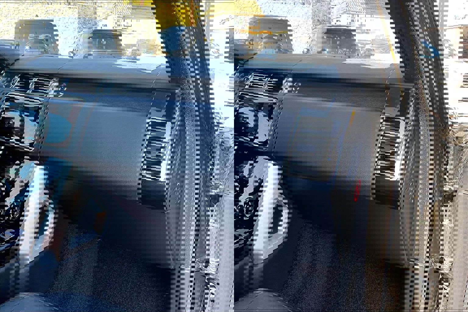 Used 2018 Land Rover Range Rover V6 Supercharged SWB image 18