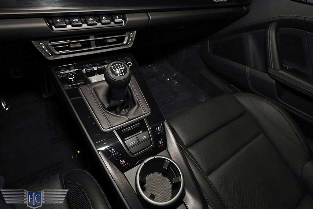 Used 2022 Porsche 911 50th Anniversary Edition image 30