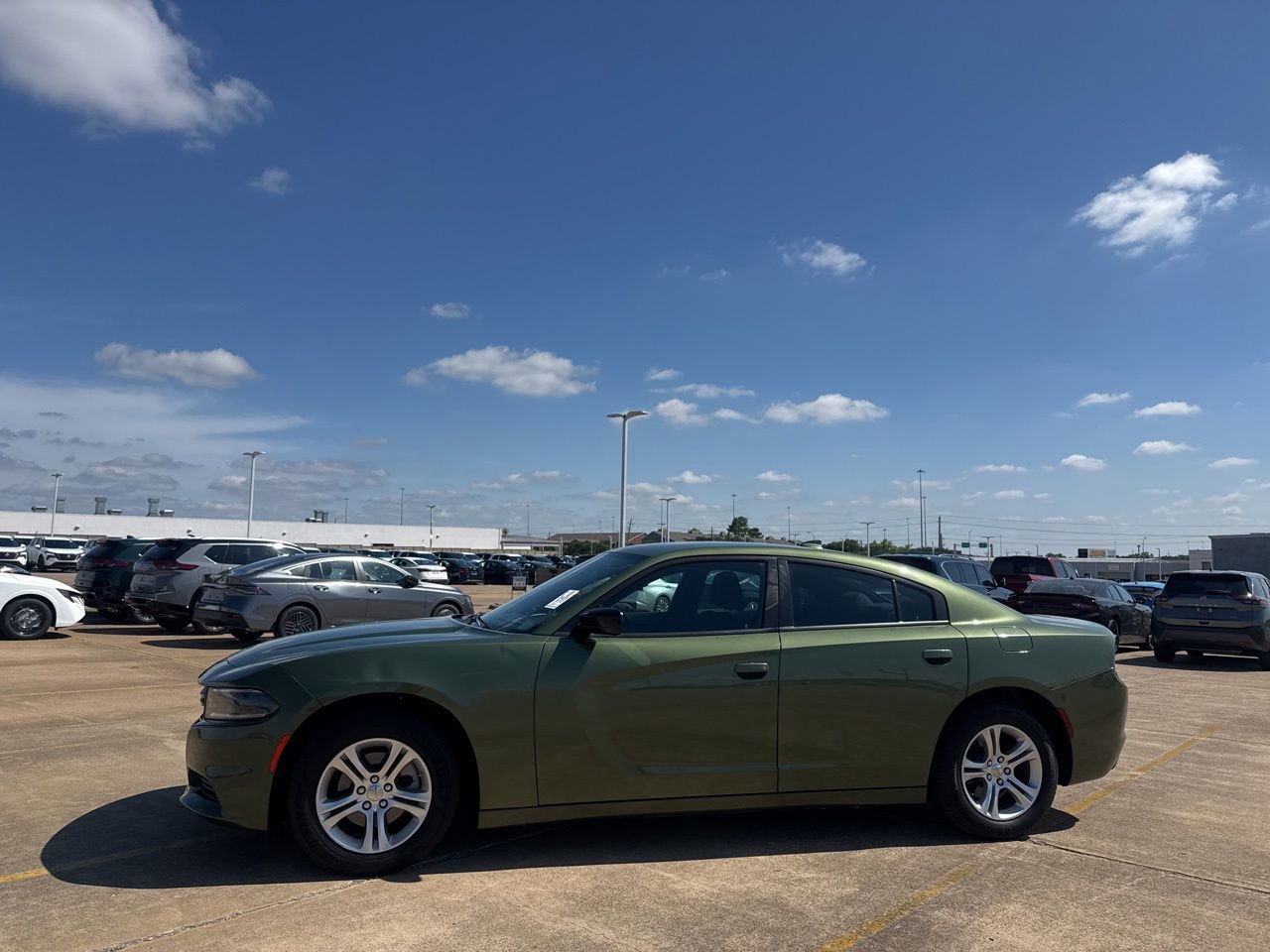 Used 2023 Dodge Charger SXT RWD image 12