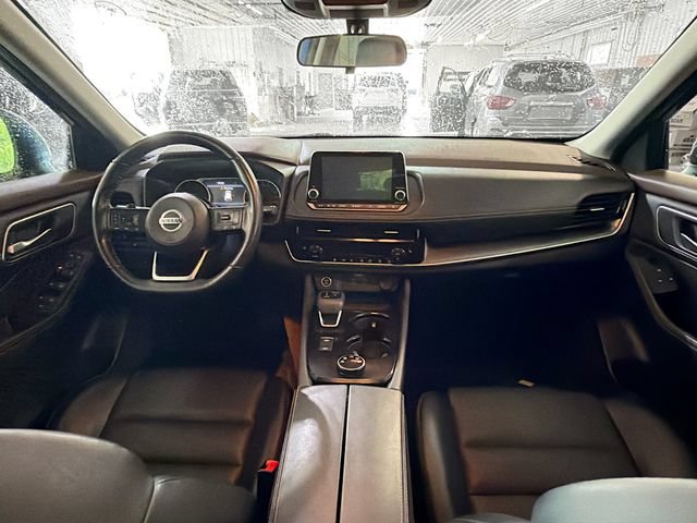 Used 2021 Nissan Rogue SV AWD/4WD image 10