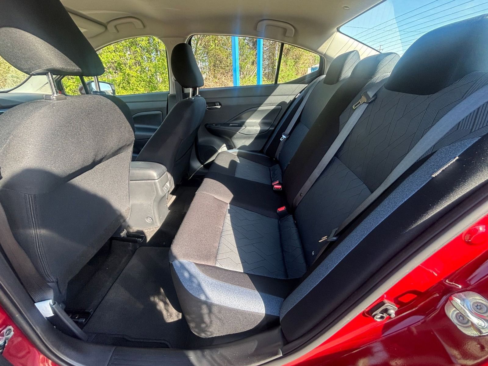 Used 2025 Nissan Versa SV image 25