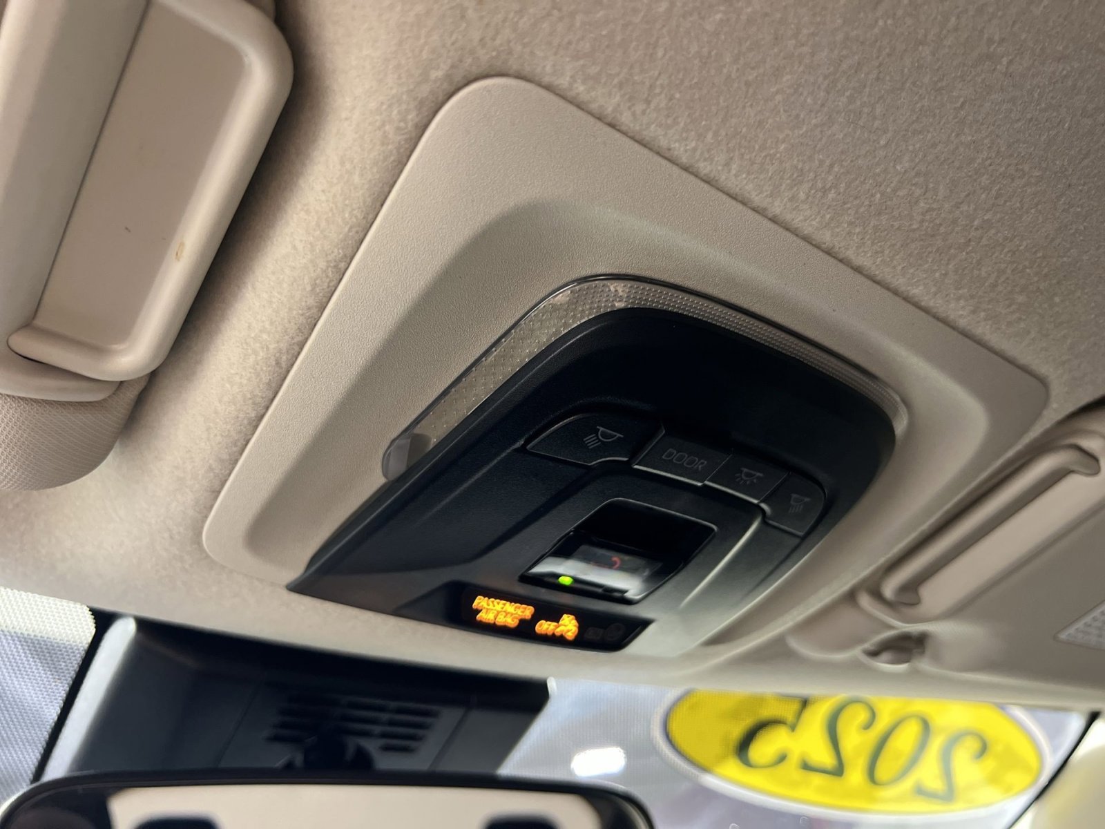 Used 2025 Toyota Corolla LE FWD image 30