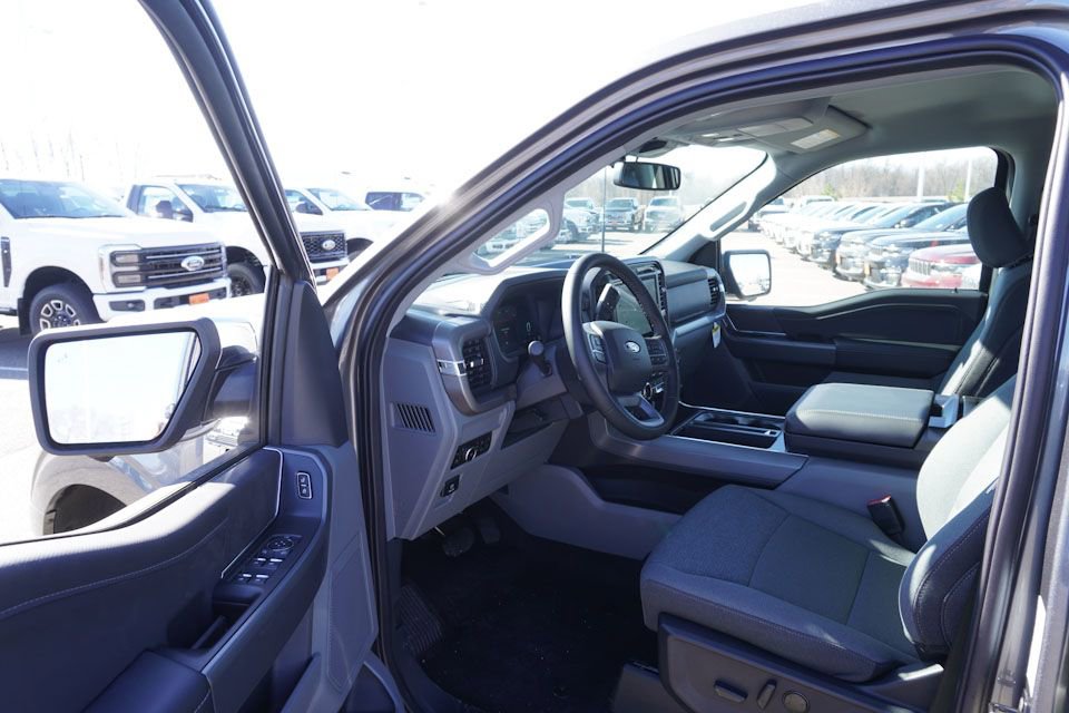 New 2025 Ford F150 XLT w/ Equipment Group 302A MID image 10