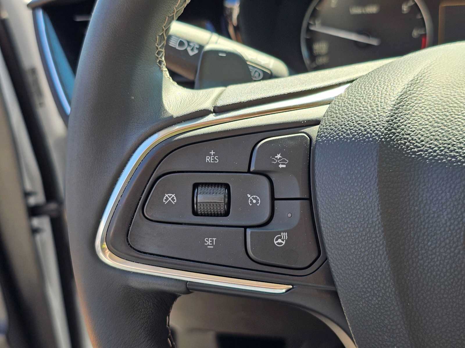 Used 2021 Buick Envision Preferred FWD image 28