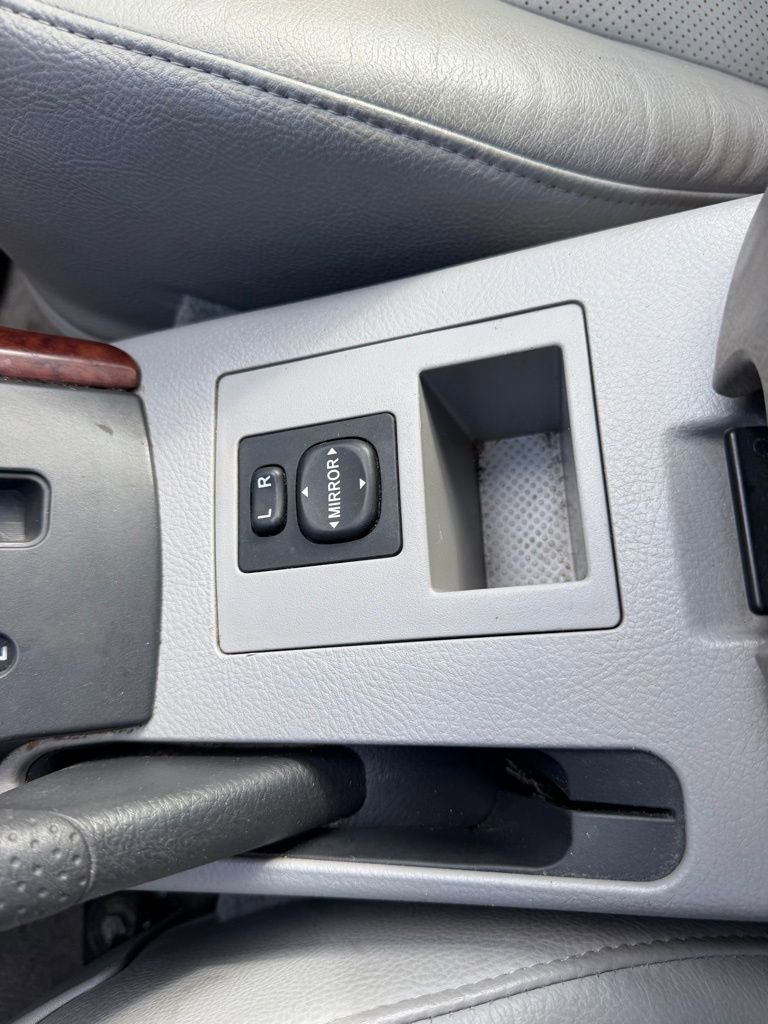 Used 2008 Toyota RAV4 Limited image 20