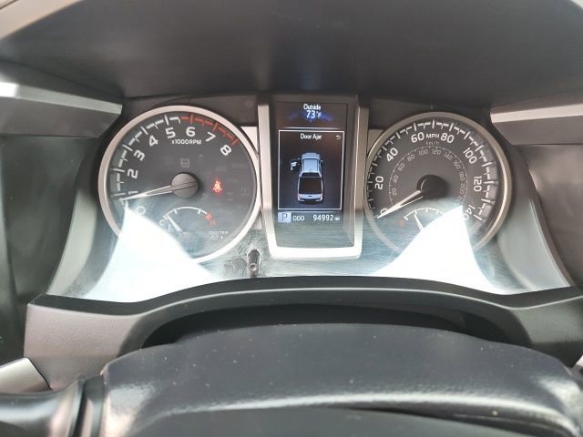 Used 2022 Toyota Tacoma SR5 RWD image 14