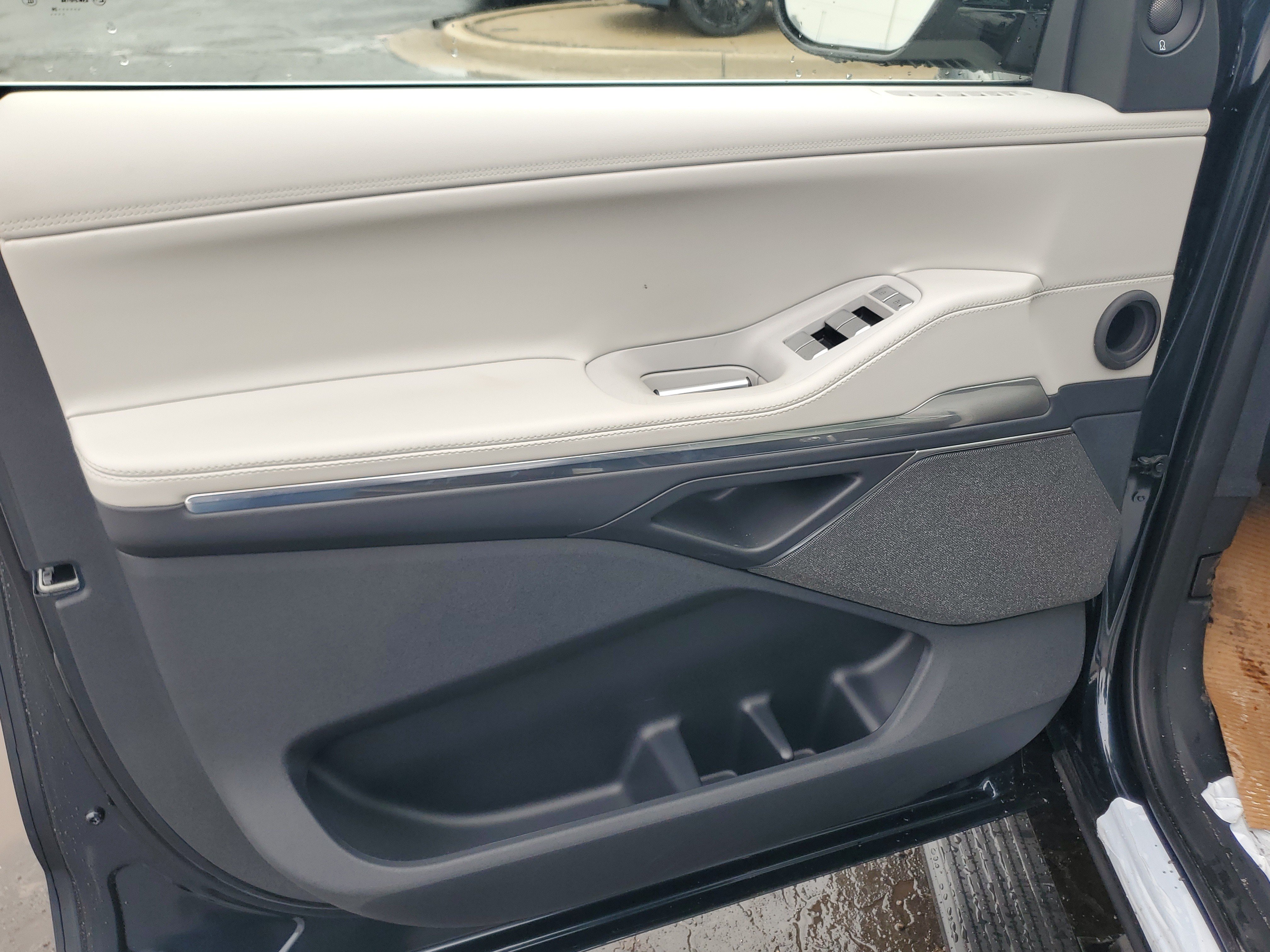 New 2026 Lincoln Navigator Reserve AWD/4WD image 8