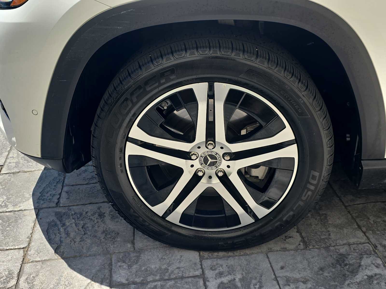 Used 2020 Mercedes-Benz GLS 450 4MATIC image 8