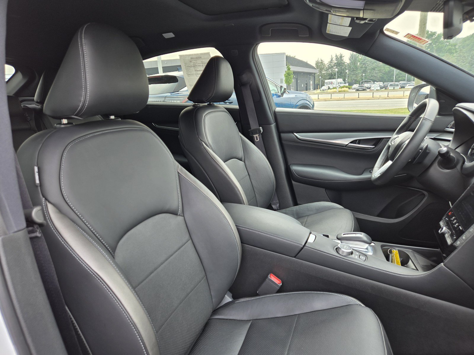 Certified 2025 INFINITI QX55 Essential AWD/4WD image 16