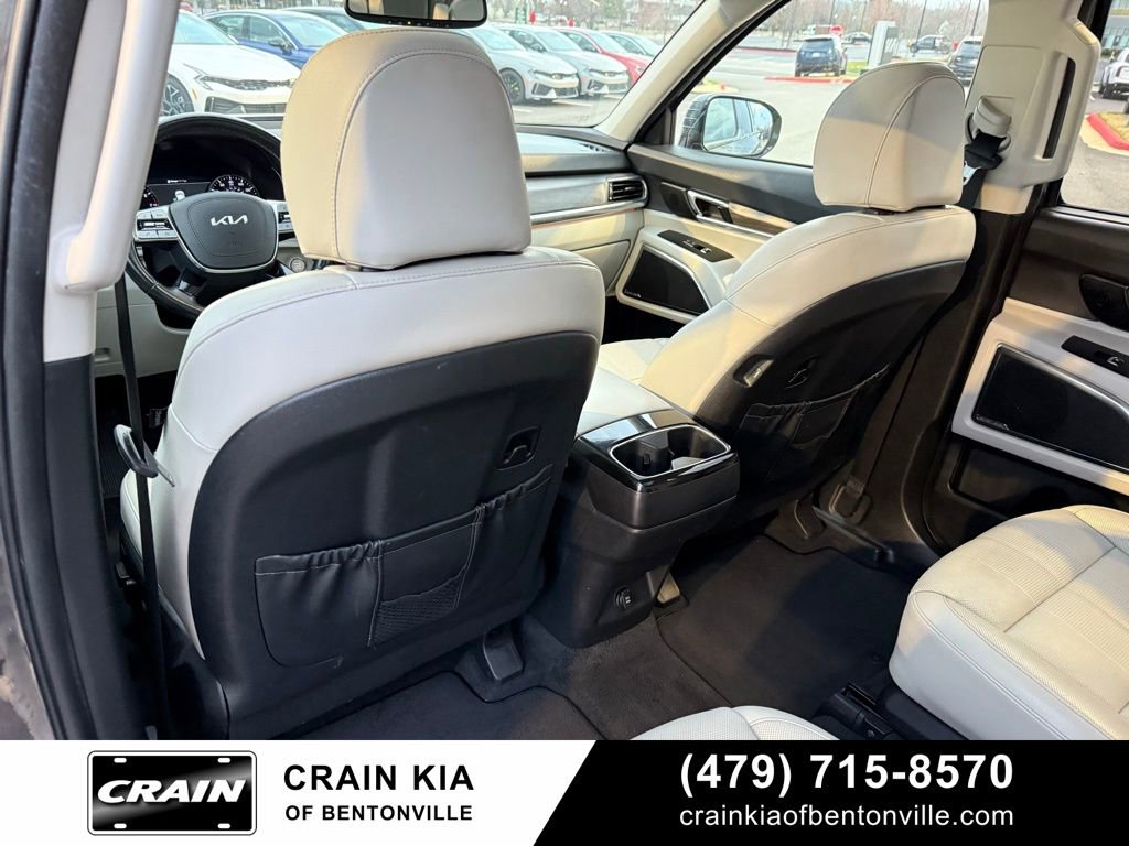 Certified 2022 Kia Telluride SX w/ Nightfall Edition Package image 28