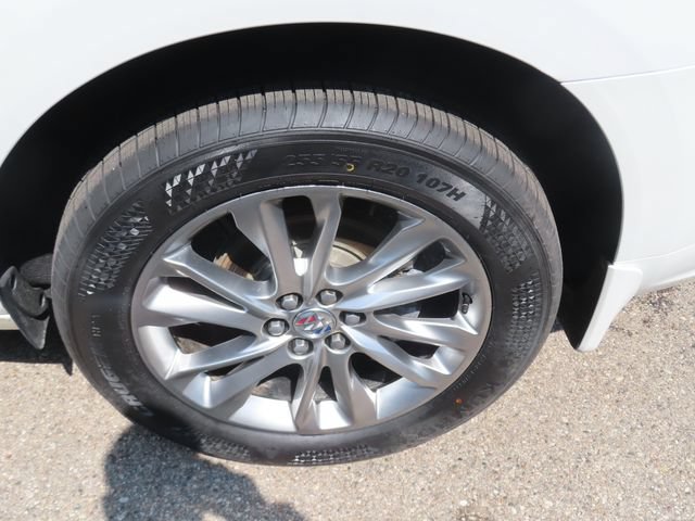 Used 2023 Buick Enclave Avenir w/ Trailering Package, 5000 lbs. AWD/4WD image 16