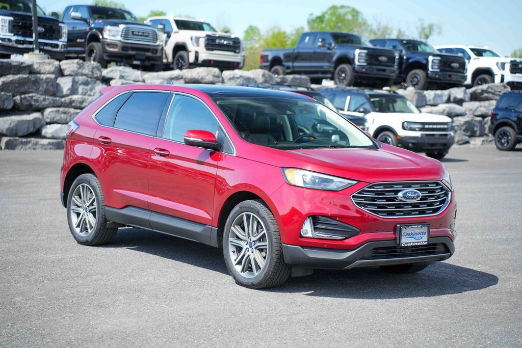 Used 2022 Ford Edge Titanium AWD/4WD image 3