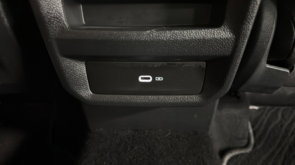 Used 2023 Volkswagen Taos SE image 35