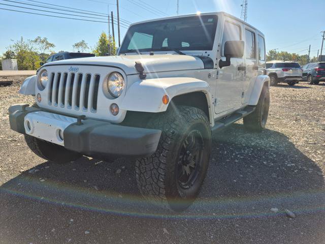 Used 2016 Jeep Wrangler Unlimited Sahara w/ Connectivity Group AWD/4WD image 5