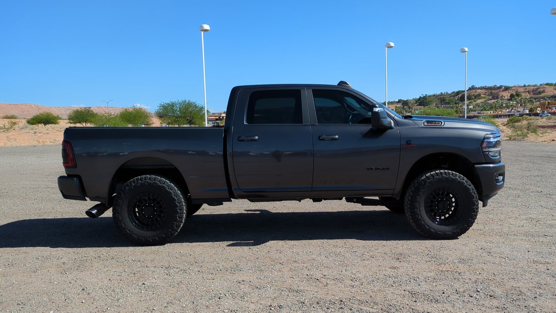Used 2024 RAM 2500 Big Horn w/ Night Edition AWD/4WD image 2
