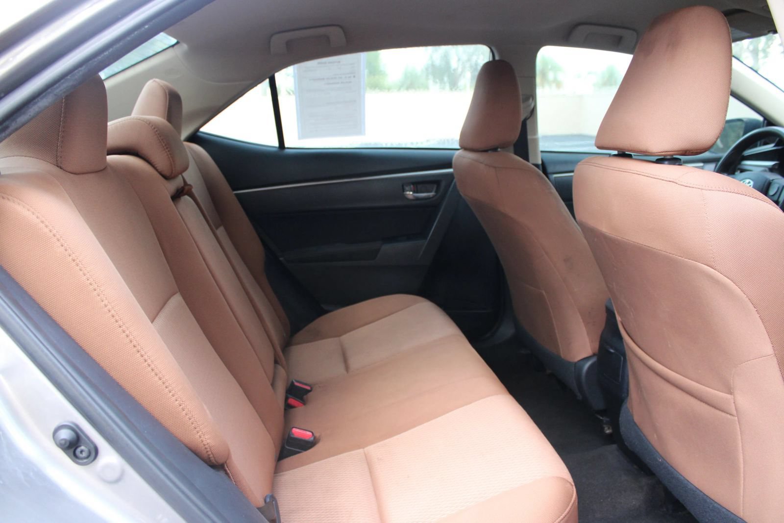 Used 2016 Toyota Corolla LE FWD image 18