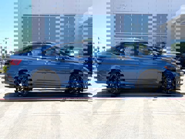 New 2025 Volkswagen Jetta SE image 9