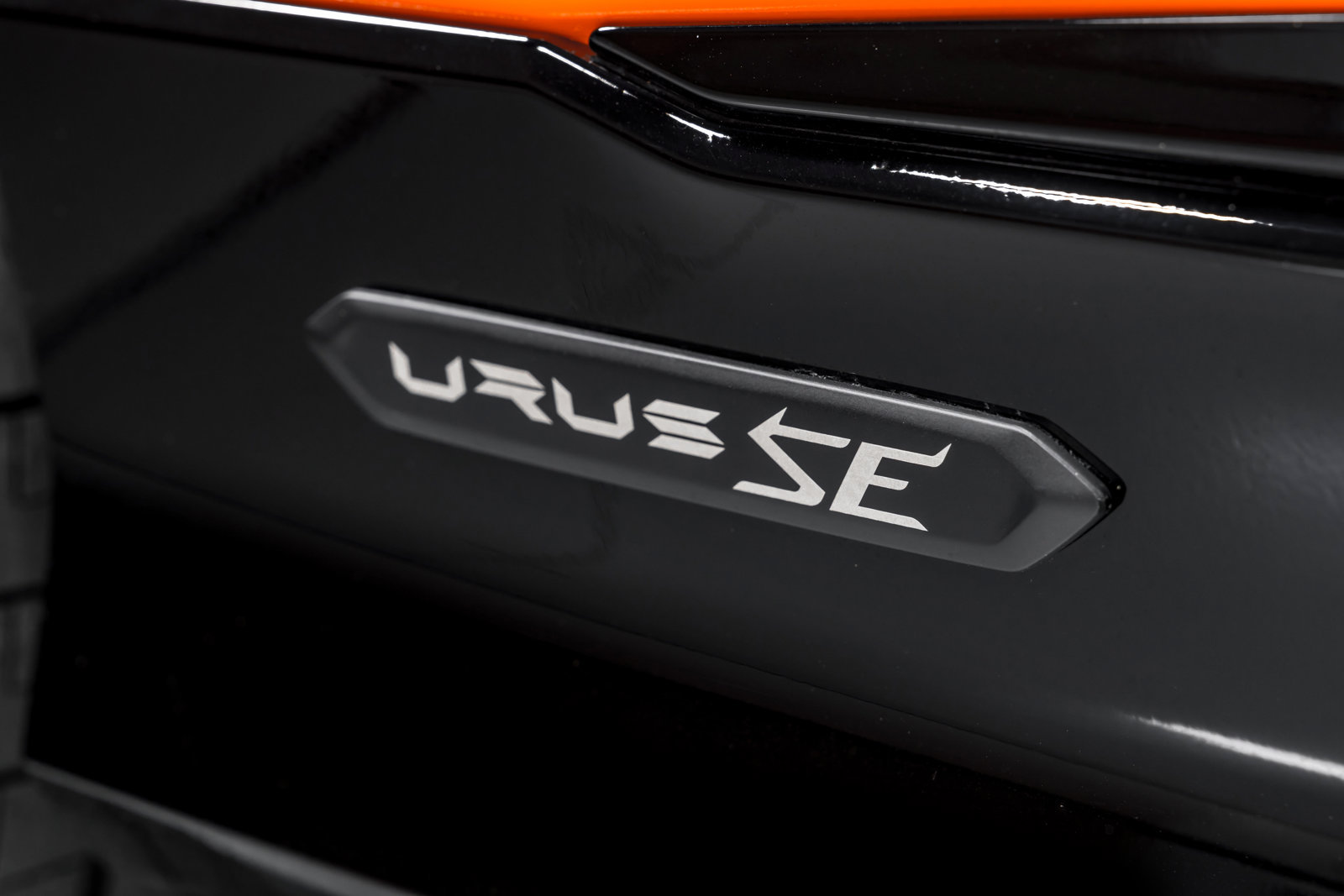 Used 2025 Lamborghini Urus S AWD/4WD image 56
