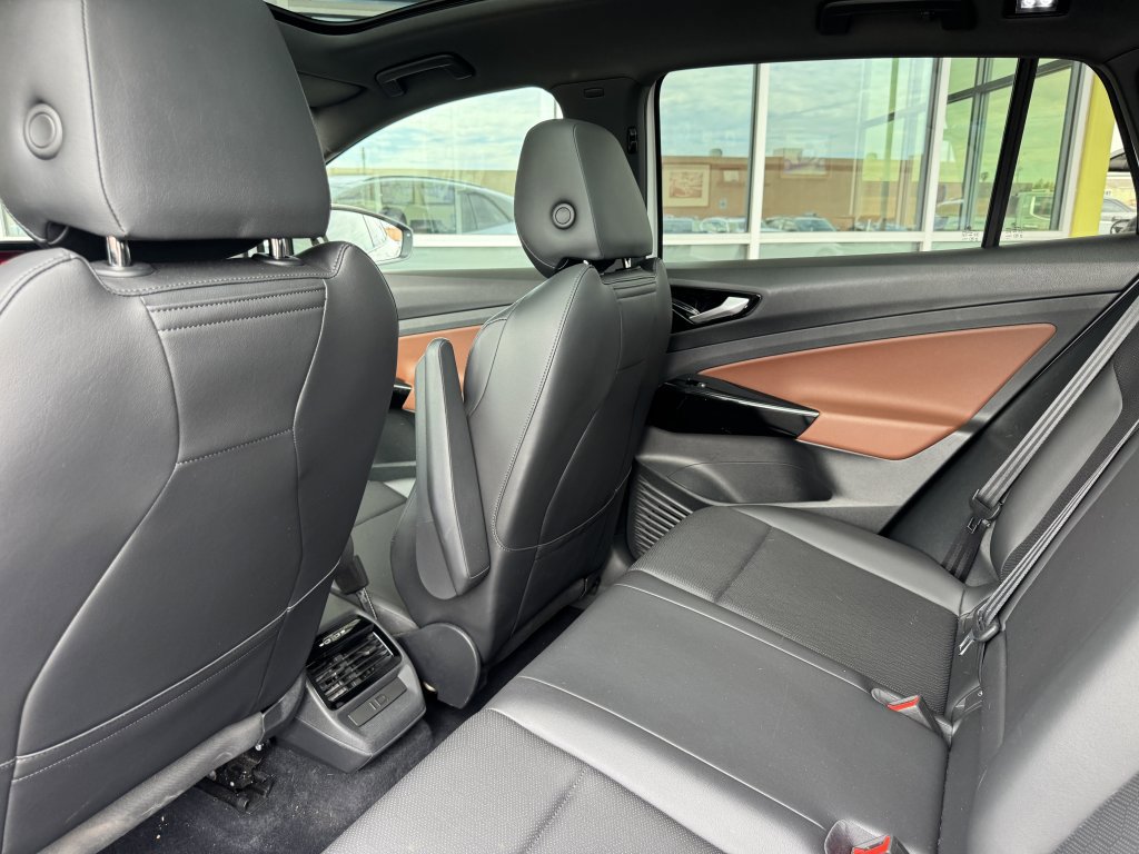 Used 2021 Volkswagen ID.4 Pro S w/ ID.4 Protection Package image 34