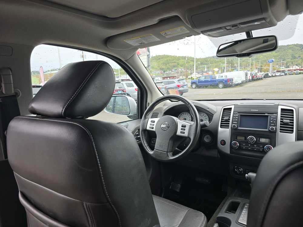 Used 2017 Nissan Frontier PRO-4X w/ Pro-4x Luxury Package AWD/4WD image 10