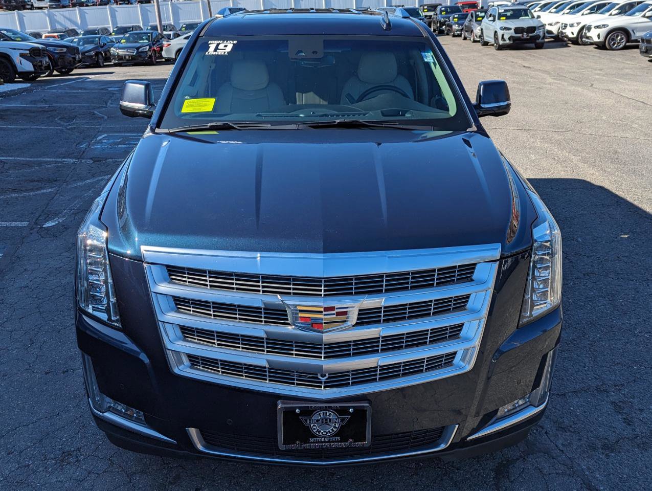 Used 2019 Cadillac Escalade Luxury w/ LPO, Radiant Package image 3
