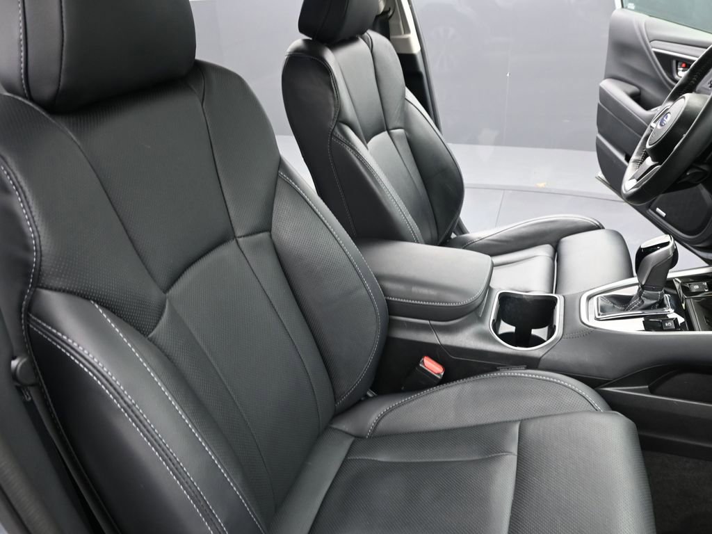Used 2025 Subaru Outback Touring XT image 29