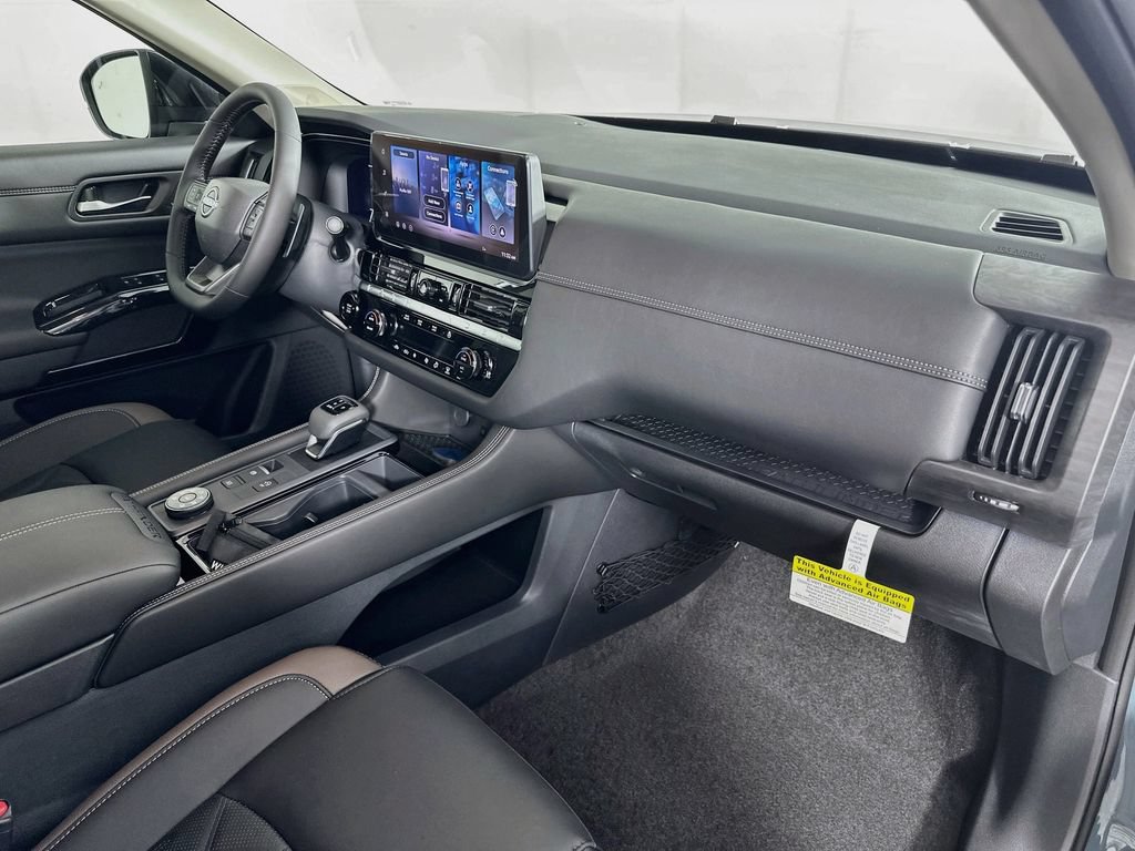 New 2026 Nissan Pathfinder Platinum AWD/4WD image 38