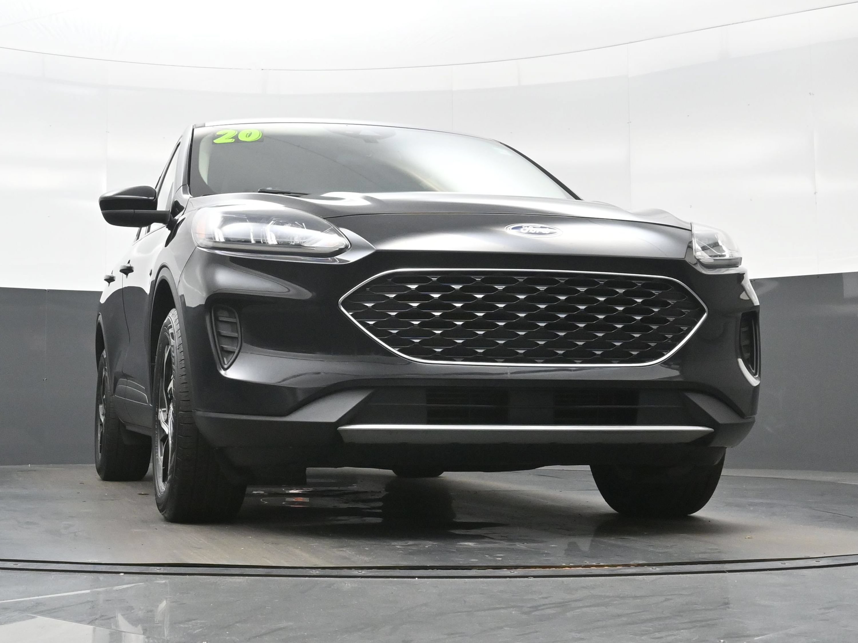 Used 2020 Ford Escape SE AWD/4WD image 32