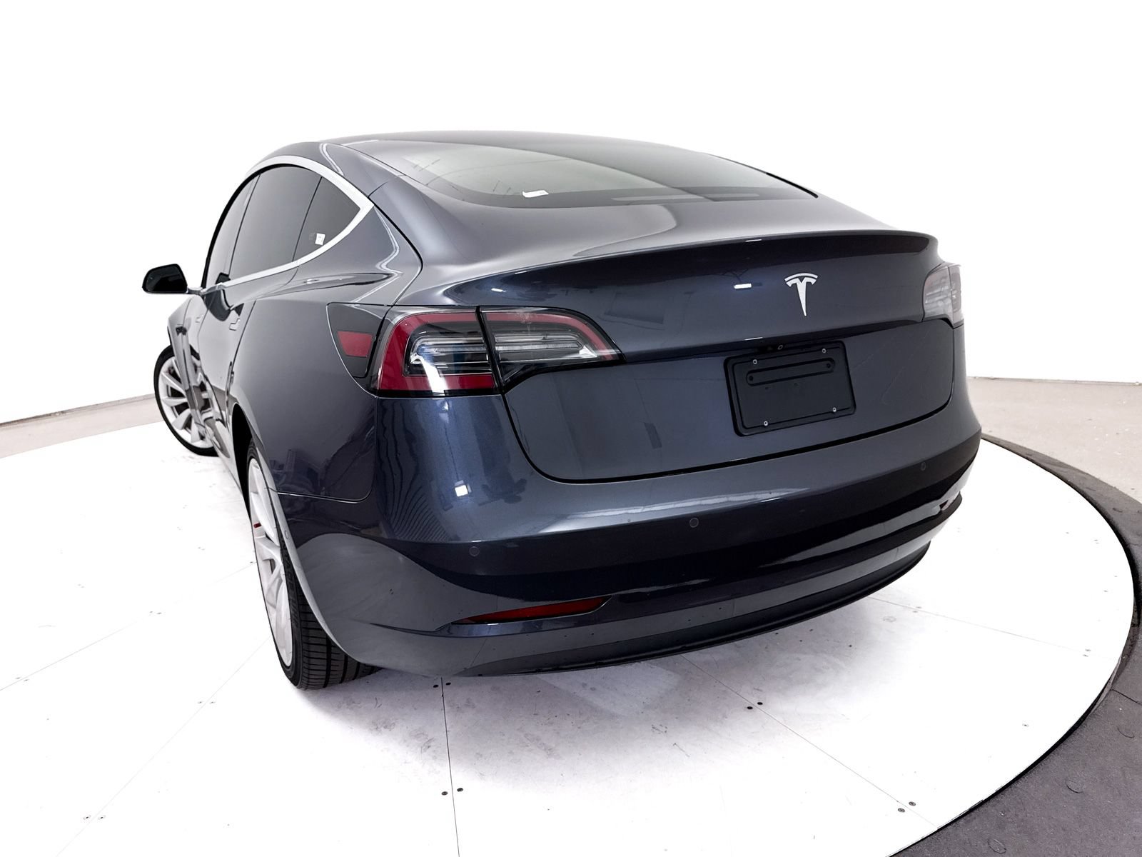 Used 2019 Tesla Model 3 Standard Range Plus RWD image 8