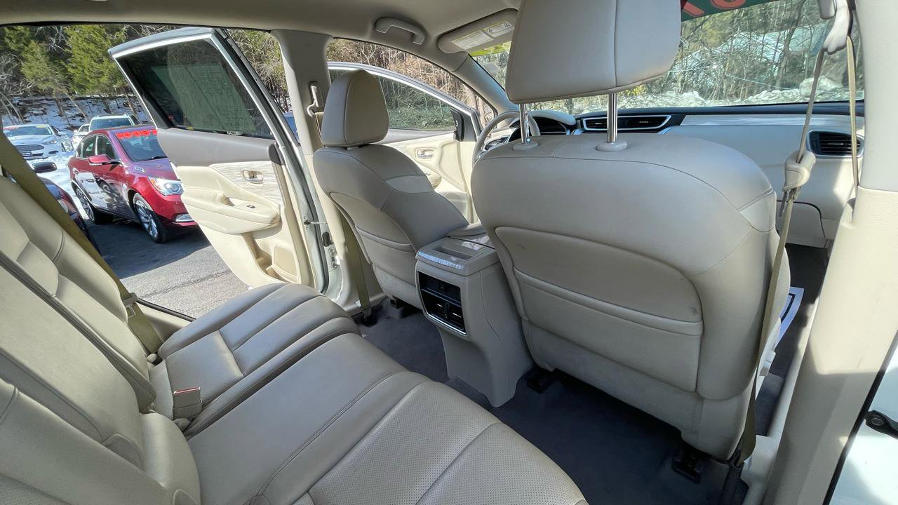 Used 2017 Nissan Murano SL image 24