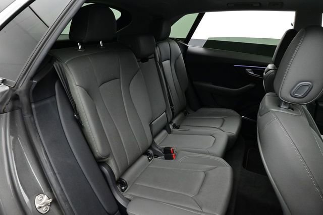 Used 2019 Audi Q8 Premium Plus w/ Premium Plus AWD/4WD image 16