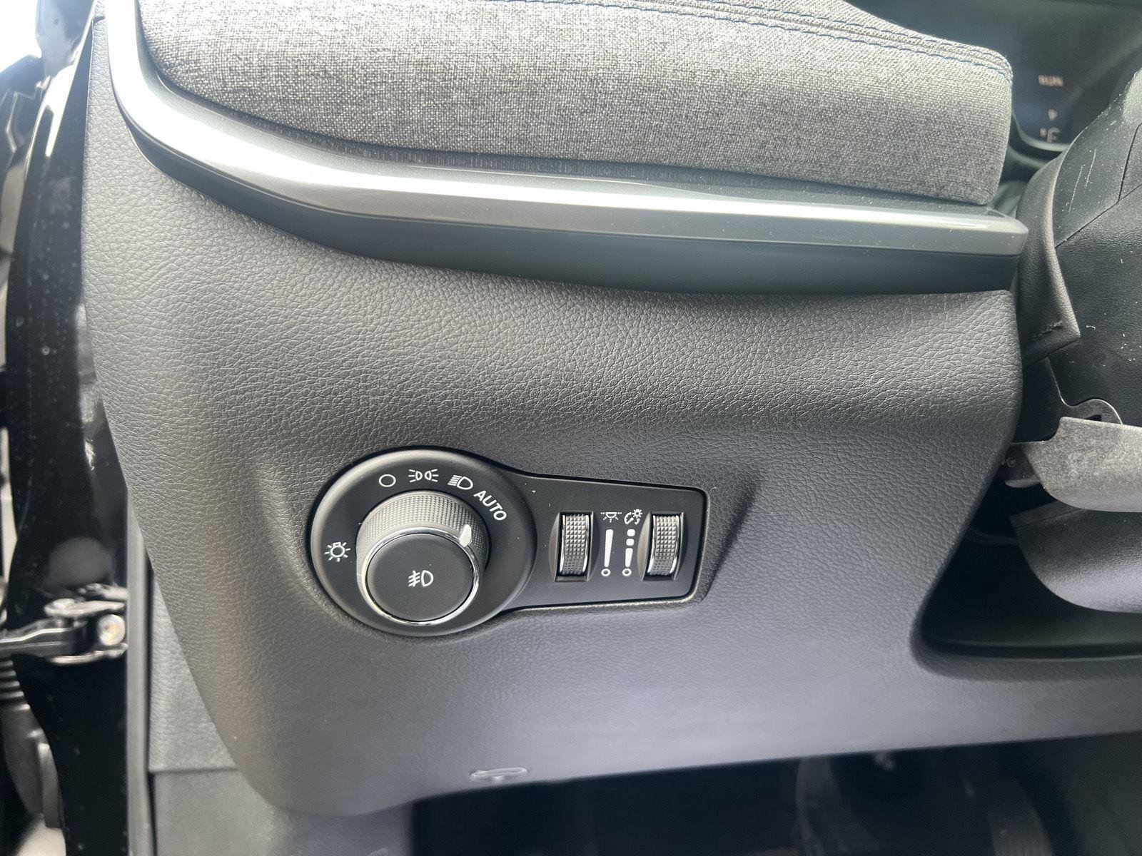 New 2026 Jeep Compass Latitude image 21