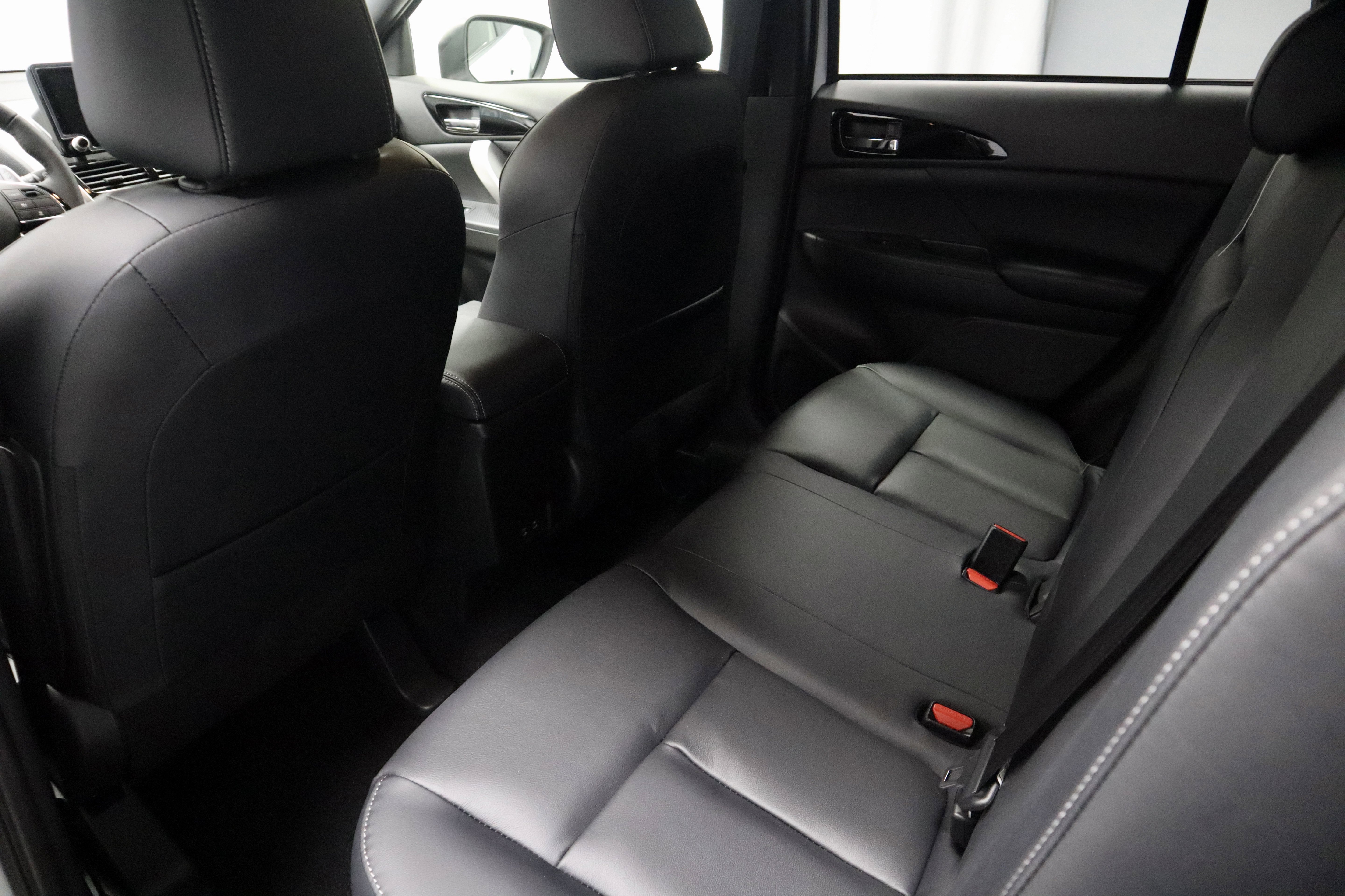 New 2026 Mitsubishi Eclipse Cross SEL AWD/4WD image 16