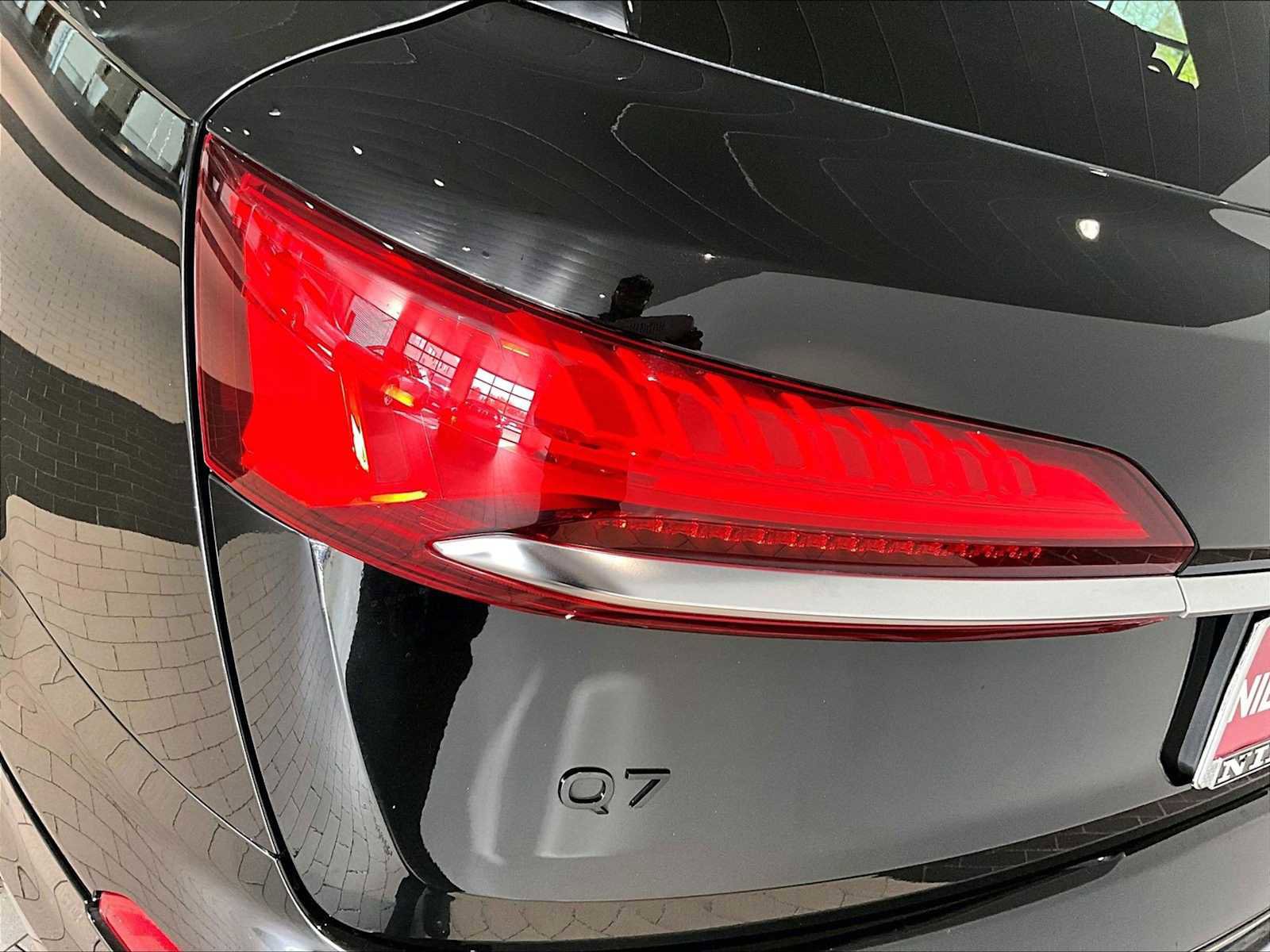 Used 2025 Audi Q7 3.0T Premium Plus image 33