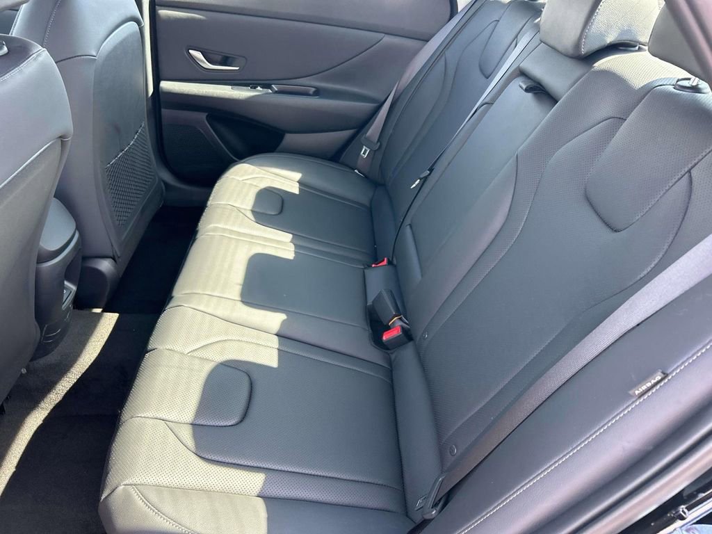 New 2026 Hyundai Elantra Limited image 16