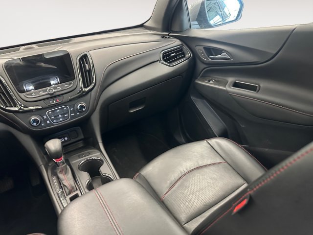 Used 2023 Chevrolet Equinox RS w/ RS Leather Package FWD image 11