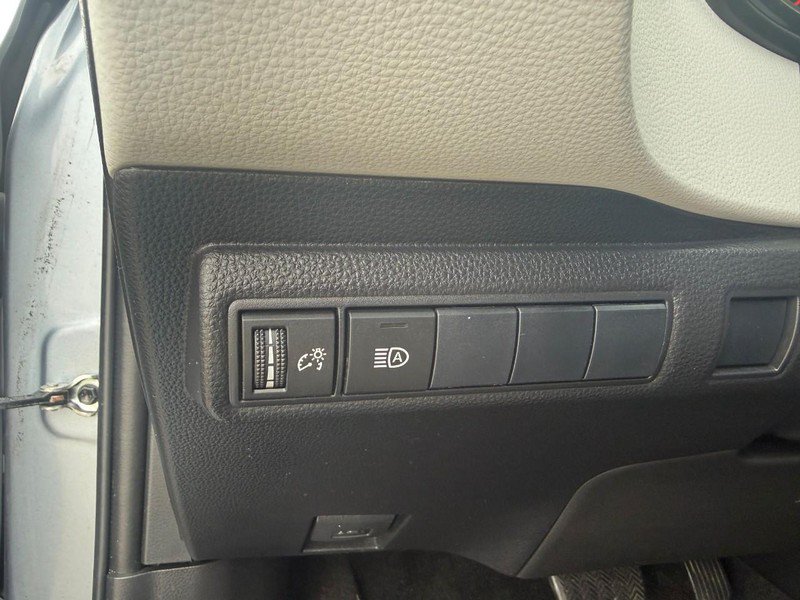 Used 2021 Toyota Corolla SE FWD image 17