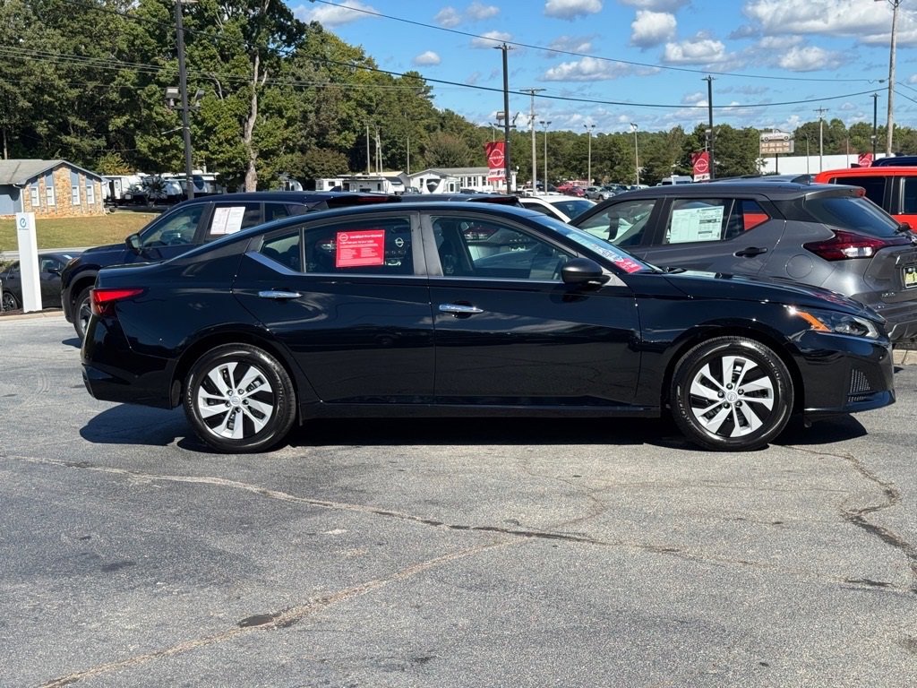 Certified 2025 Nissan Altima 2.5 S image 2
