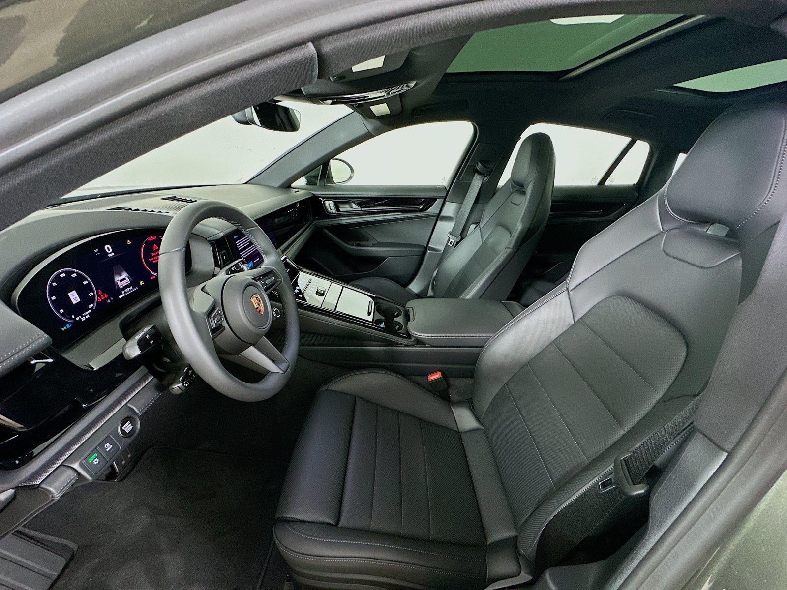 New 2026 Porsche Panamera 4 AWD/4WD image 32
